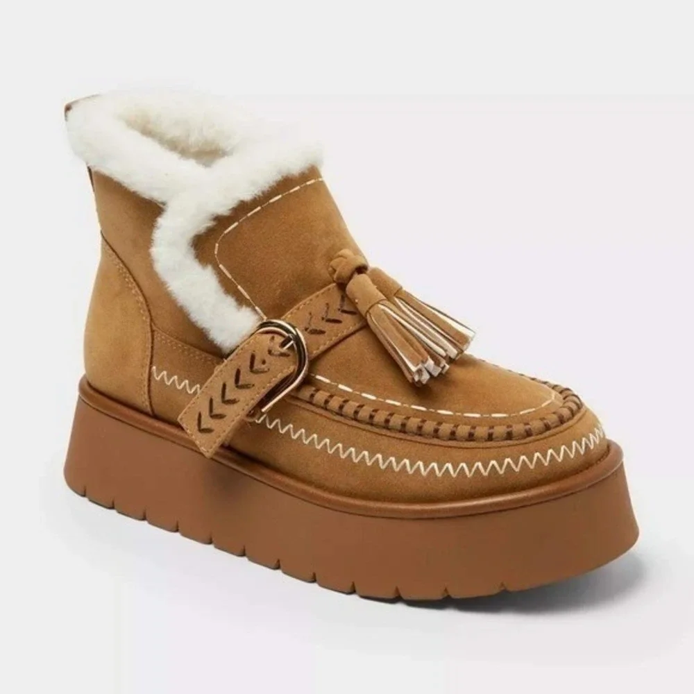 Women's Summit Boots Universal‎ Thread Brown Size 10 New With Tags